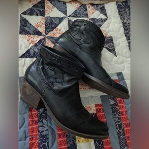 Nine West Black Ankle Boots Western Booties